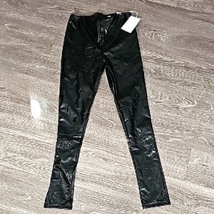KANCAN NWTS Black pleather Women's pants. Sz medium.